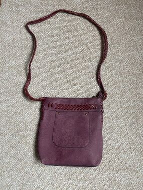 Black Rivet Braided-Strap Crossbody Bag - Burgundy